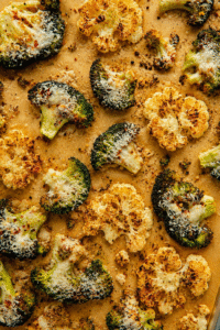Read more about the article Crispy Smashed Broccoli & Cauliflower