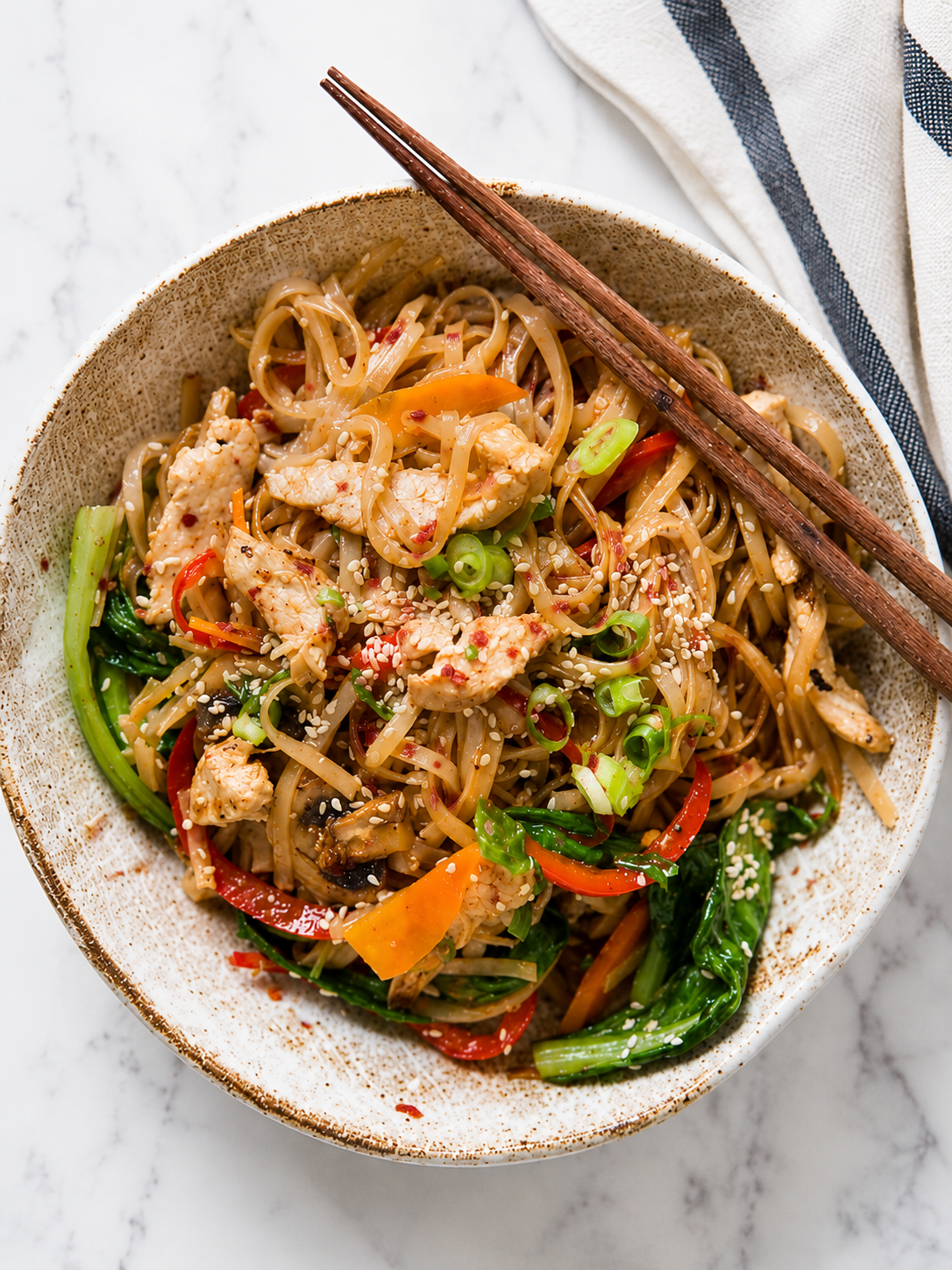 You are currently viewing Chicken & Vegetable Stir Fry Noodles